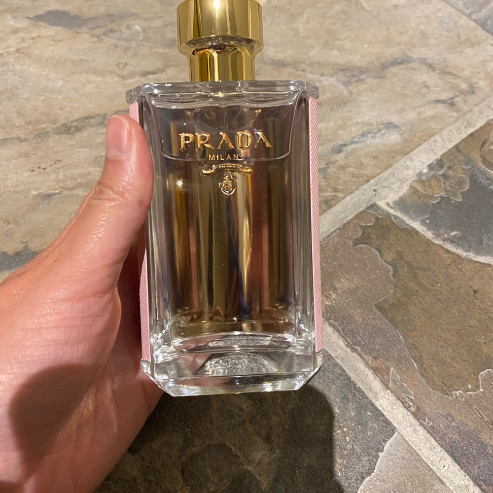 PRADA✨ - Picture 5 of 5